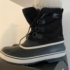 Sorel Winter Carnival Women’s Snow Boot size 12